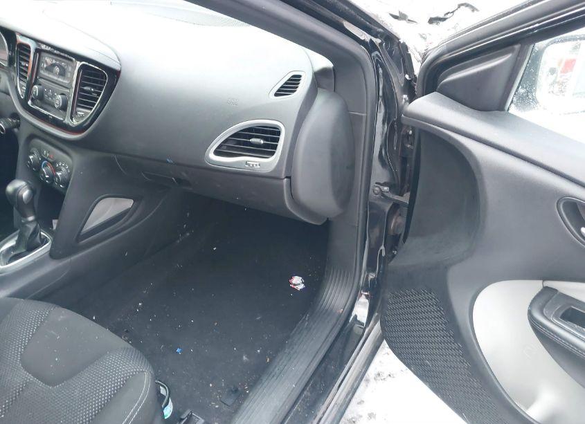 Photo 5 of 2016 Dodge Dart SXT (VIN 1C3CDFBBXGD635477)