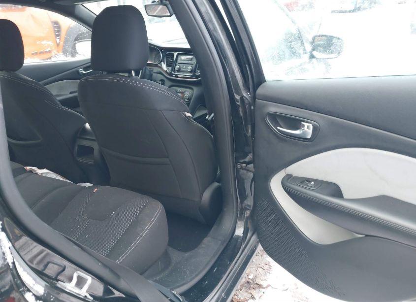 Photo 8 of 2016 Dodge Dart SXT (VIN 1C3CDFBBXGD635477)