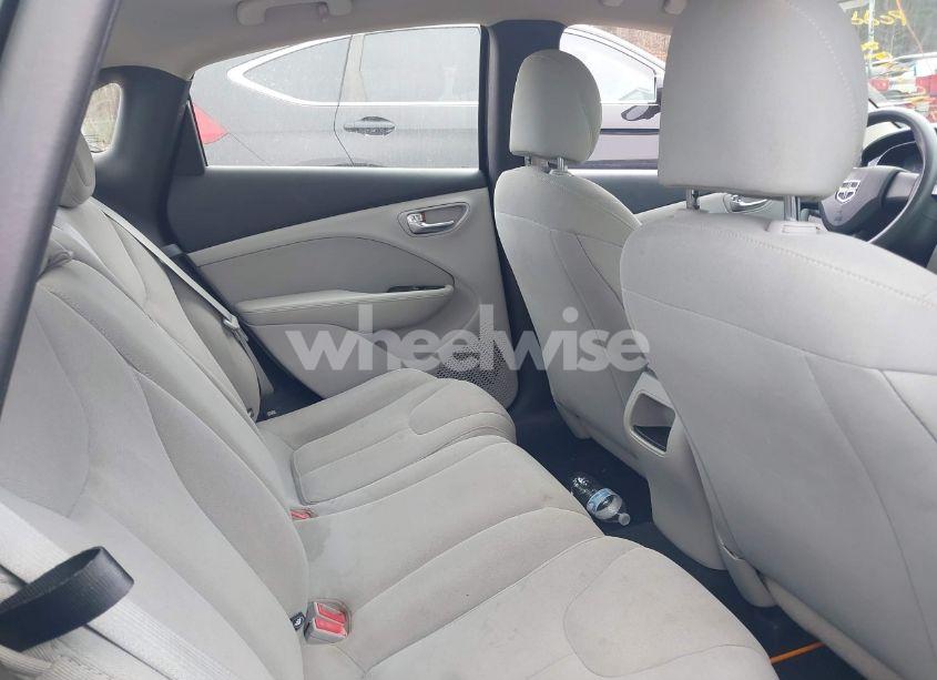 Photo 8 of 2013 Dodge Dart SXT (VIN 1C3CDFBH0DD666544)