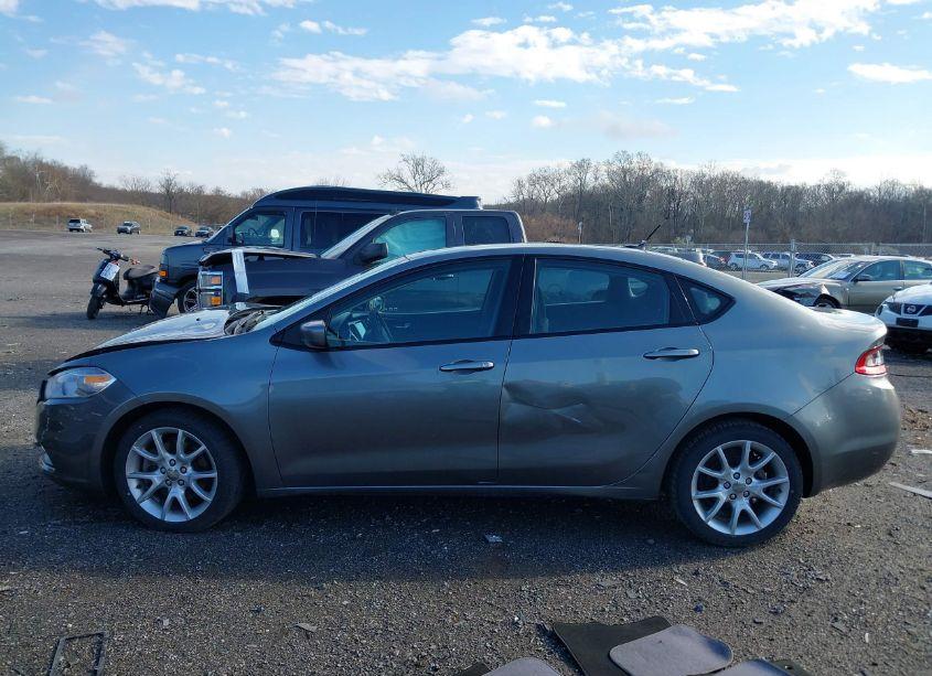 Photo 14 of 2013 Dodge Dart SXT (VIN 1C3CDFBH2DD303906)