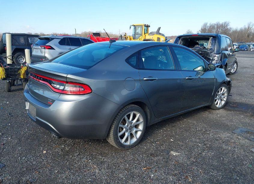 Photo 4 of 2013 Dodge Dart SXT (VIN 1C3CDFBH2DD303906)