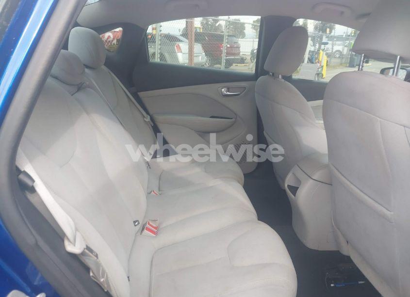 Photo 8 of 2013 Dodge Dart SXT (VIN 1C3CDFBH5DD708819)