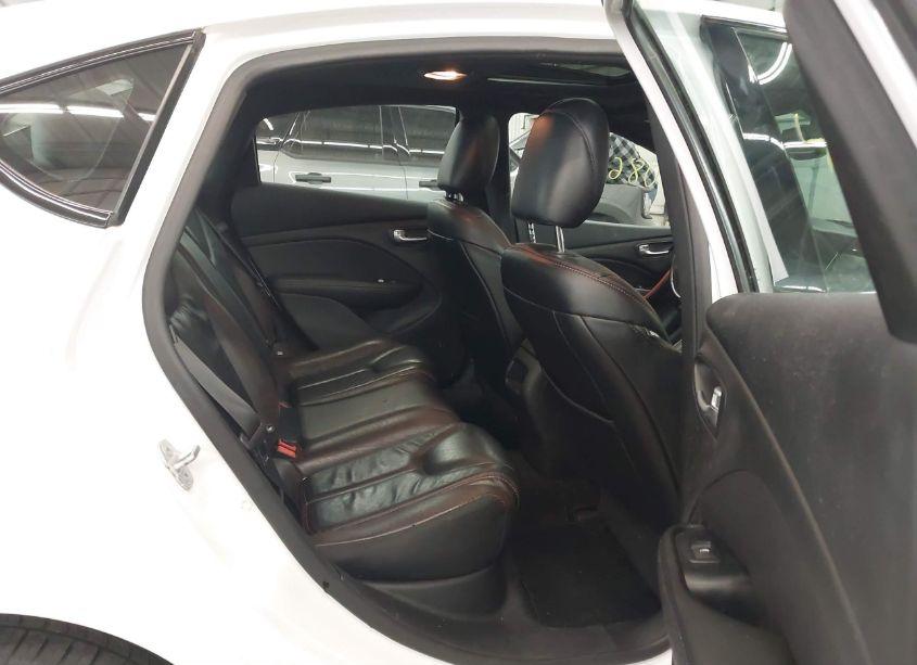 Photo 8 of 2013 Dodge Dart GT (VIN 1C3CDFCB4DD341762)