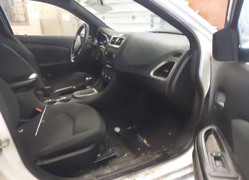 Photo 5 of 2012 Dodge Avenger SE (VIN 1C3CDZAB0CN167671)