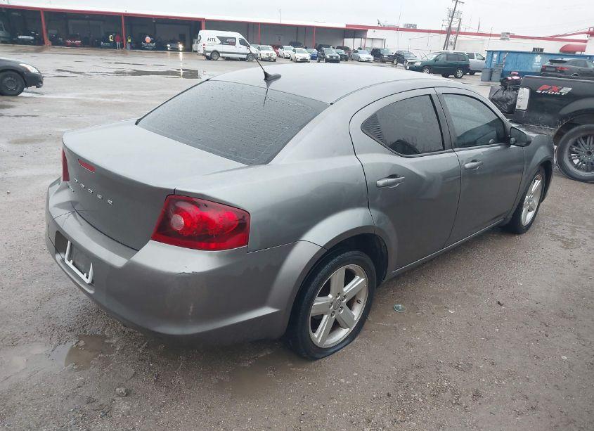 Photo 4 of 2013 Dodge Avenger SE (VIN 1C3CDZAB0DN535803)