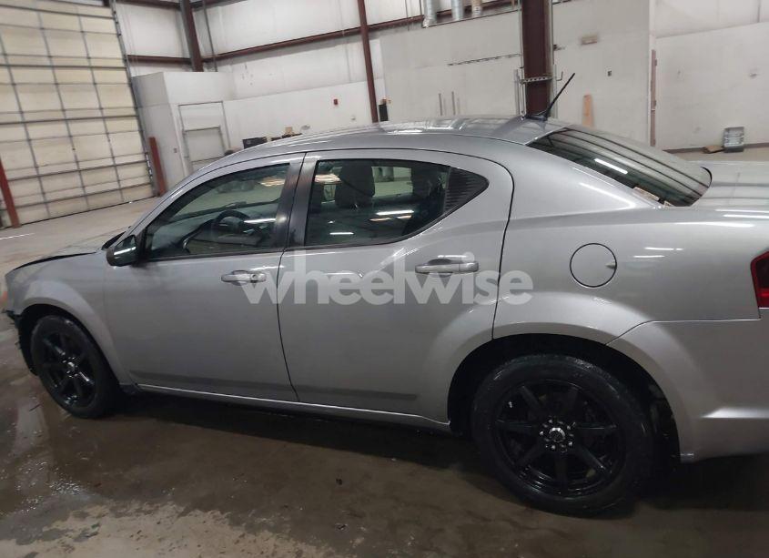 Photo 14 of 2013 Dodge Avenger SE (VIN 1C3CDZAB0DN575993)