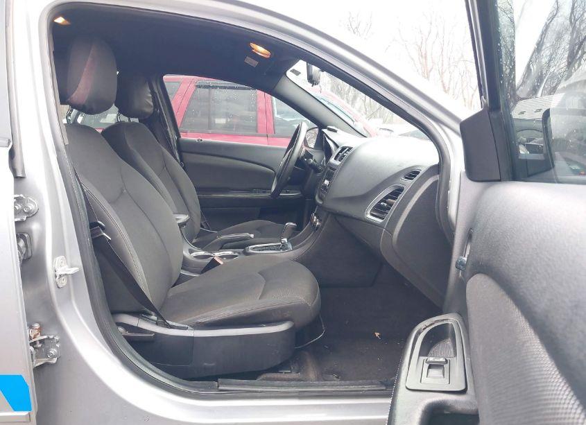 Photo 5 of 2013 Dodge Avenger SE (VIN 1C3CDZAB0DN589117)