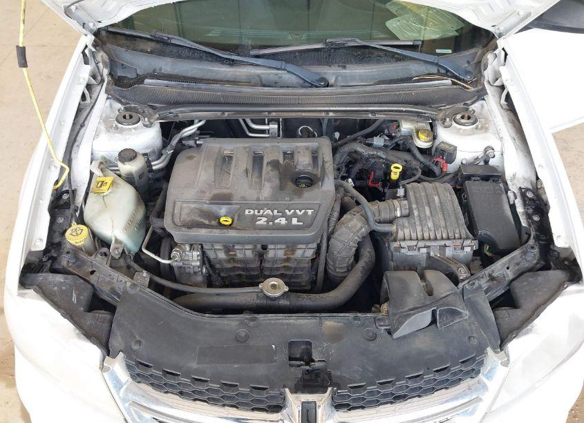 Photo 10 of 2013 Dodge Avenger SE (VIN 1C3CDZAB0DN596861)