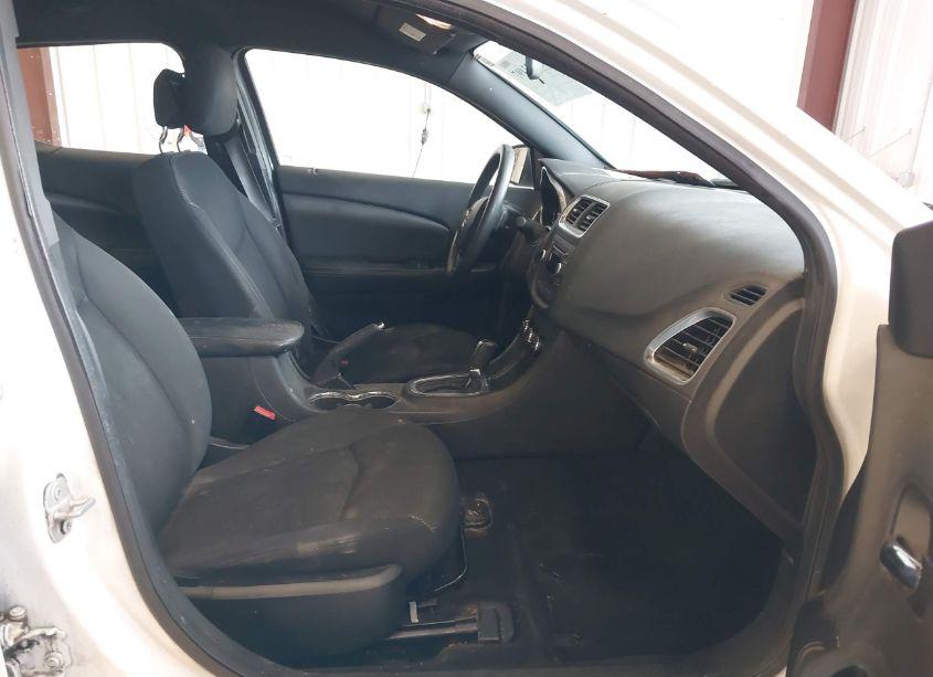 Photo 5 of 2013 Dodge Avenger SE (VIN 1C3CDZAB0DN596861)