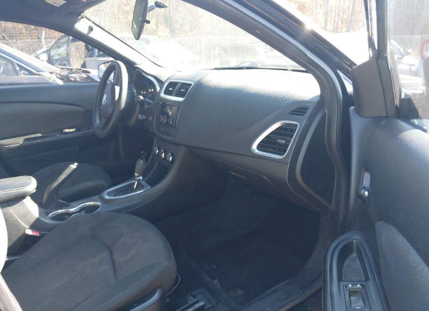 Photo 5 of 2013 Dodge Avenger SE (VIN 1C3CDZAB0DN631141)