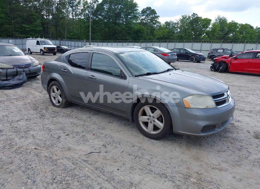 2013 Dodge Avenger SE (VIN 1C3CDZAB0DN648988) main photo