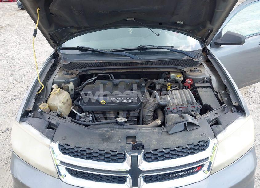 Photo 10 of 2013 Dodge Avenger SE (VIN 1C3CDZAB0DN648988)