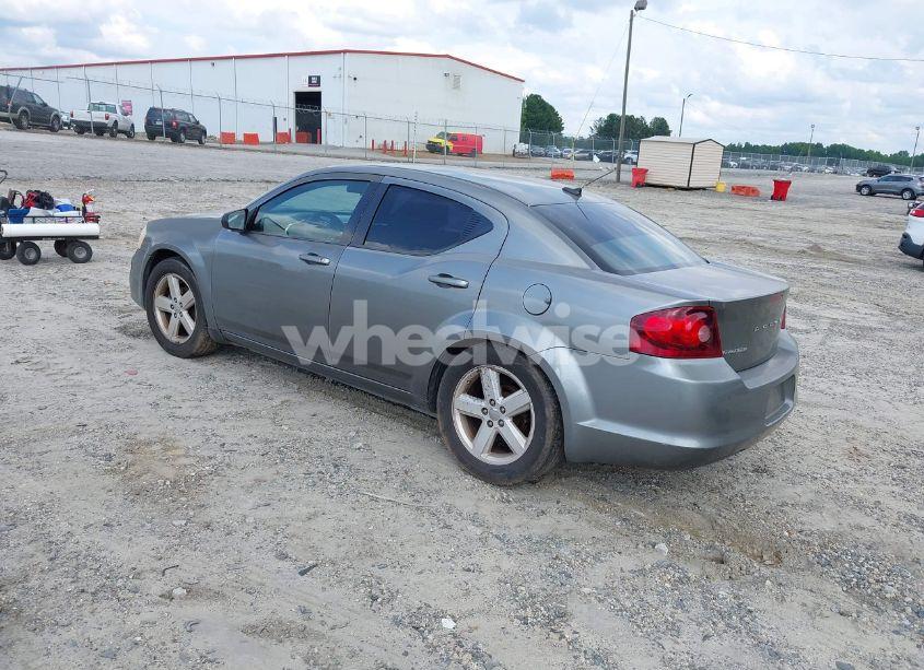 Photo 3 of 2013 Dodge Avenger SE (VIN 1C3CDZAB0DN648988)