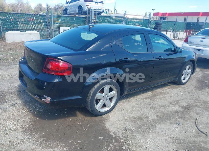 Photo 4 of 2013 Dodge Avenger SE (VIN 1C3CDZAB0DN655682)