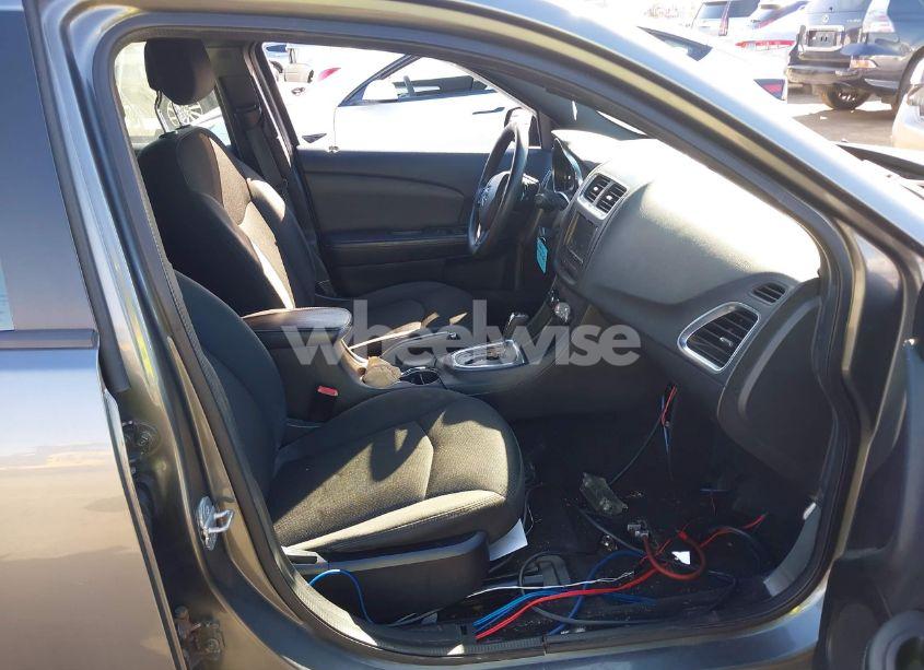 Photo 5 of 2013 Dodge Avenger SE (VIN 1C3CDZAB0DN681215)