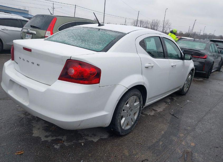 Photo 4 of 2014 Dodge Avenger SE (VIN 1C3CDZAB0EN138917)