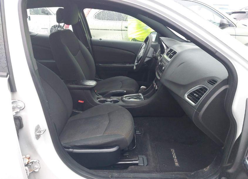 Photo 5 of 2014 Dodge Avenger SE (VIN 1C3CDZAB0EN138917)