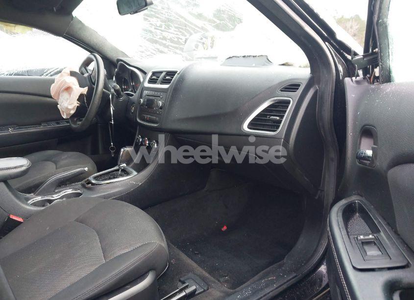 Photo 5 of 2014 Dodge Avenger SE (VIN 1C3CDZAB0EN220288)