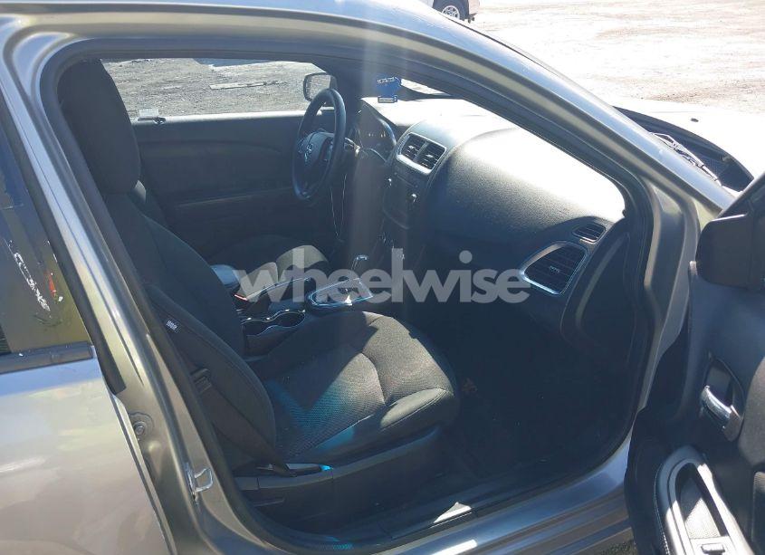 Photo 5 of 2014 Dodge Avenger SE (VIN 1C3CDZAB0EN235485)