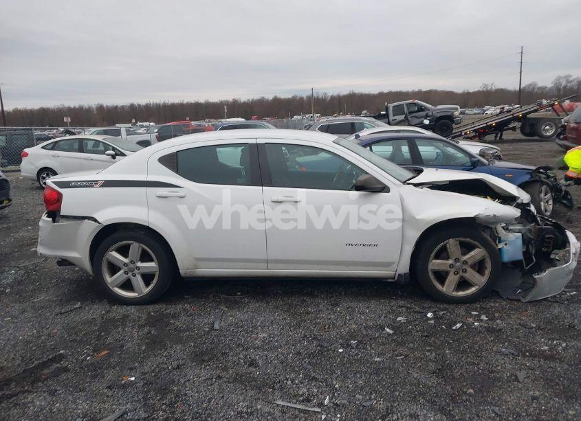 Photo 13 of 2013 Dodge Avenger SE (VIN 1C3CDZAB1DN563268)