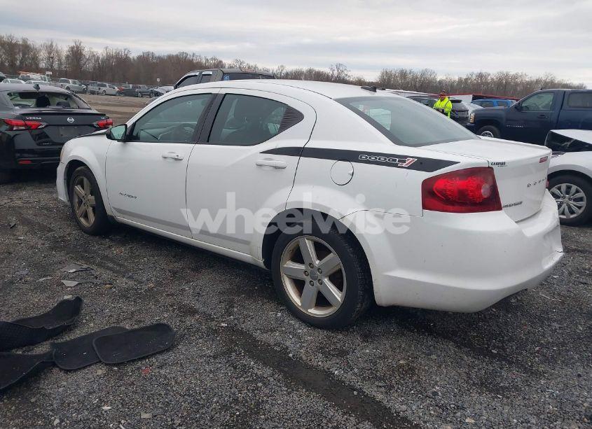 Photo 3 of 2013 Dodge Avenger SE (VIN 1C3CDZAB1DN563268)