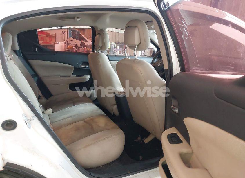 Photo 8 of 2013 Dodge Avenger SE (VIN 1C3CDZAB1DN591054)