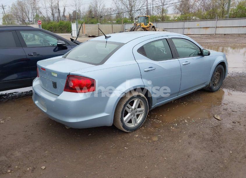 Photo 4 of 2013 Dodge Avenger SE (VIN 1C3CDZAB1DN610699)