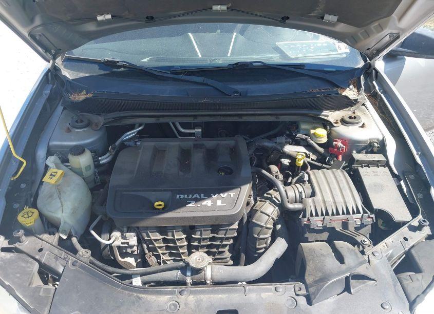 Photo 10 of 2013 Dodge Avenger SE (VIN 1C3CDZAB1DN644691)