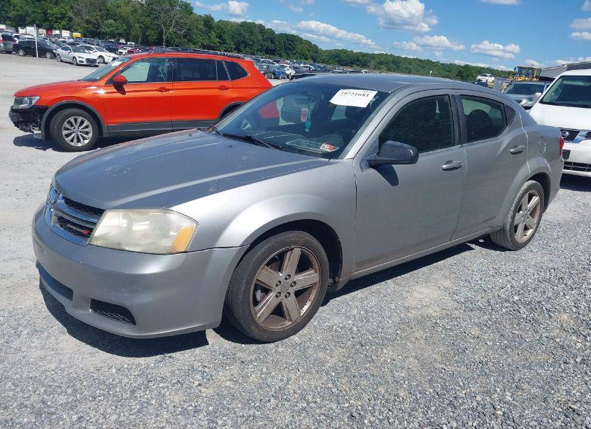 Photo 2 of 2013 Dodge Avenger SE (VIN 1C3CDZAB1DN644691)