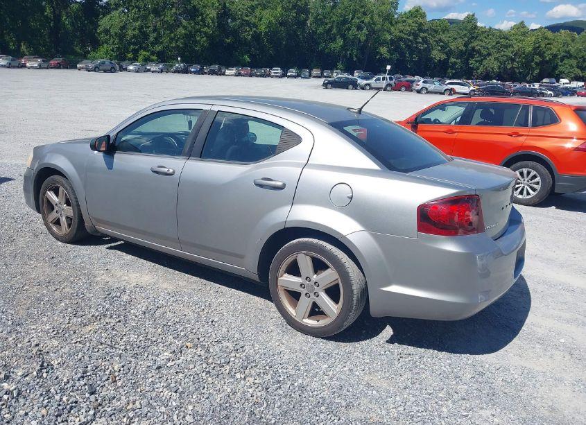 Photo 3 of 2013 Dodge Avenger SE (VIN 1C3CDZAB1DN644691)