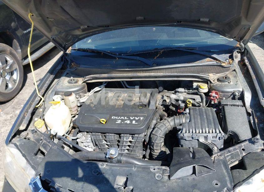 Photo 10 of 2013 Dodge Avenger SE (VIN 1C3CDZAB1DN658140)