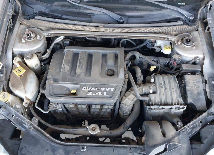 Photo 10 of 2013 Dodge Avenger SE (VIN 1C3CDZAB1DN740546)