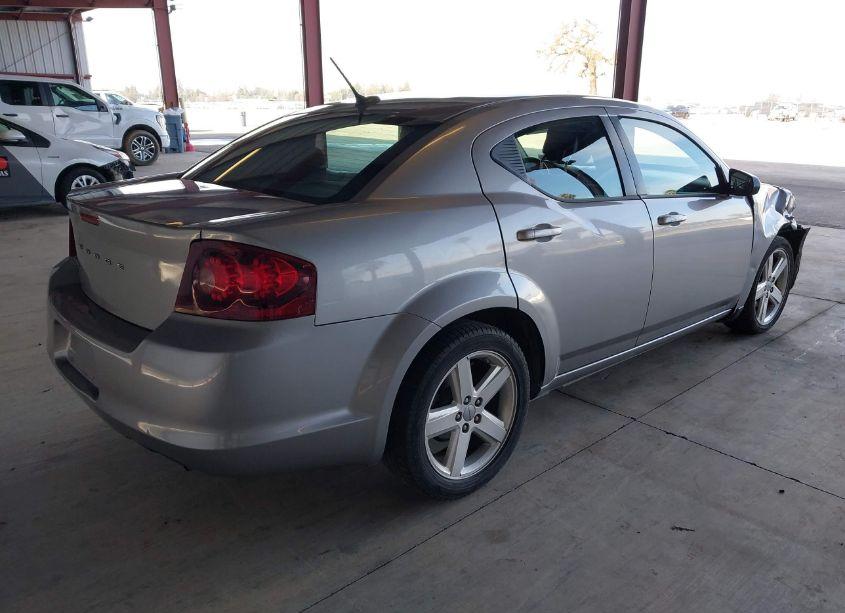 Photo 4 of 2013 Dodge Avenger SE (VIN 1C3CDZAB1DN740546)