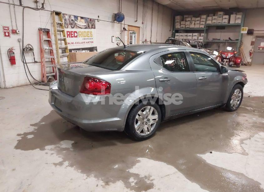Photo 4 of 2013 Dodge Avenger SE (VIN 1C3CDZAB1DN753734)