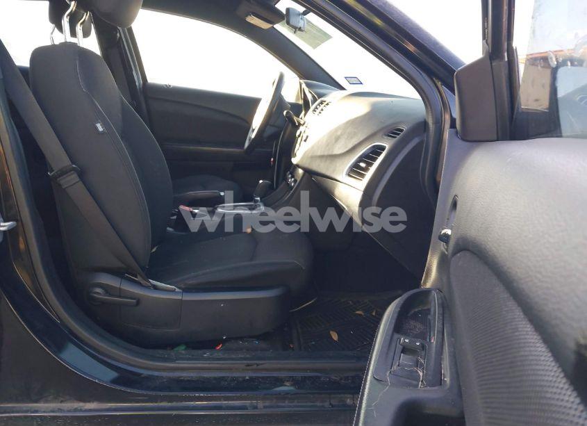 Photo 5 of 2014 Dodge Avenger SE (VIN 1C3CDZAB1EN199810)