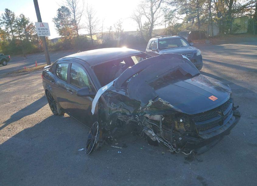 2014 Dodge Avenger SE (VIN 1C3CDZAB1EN225709) main photo