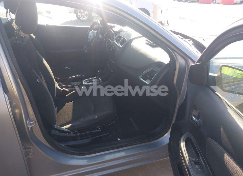 Photo 5 of 2013 Dodge Avenger SE (VIN 1C3CDZAB2DN613871)