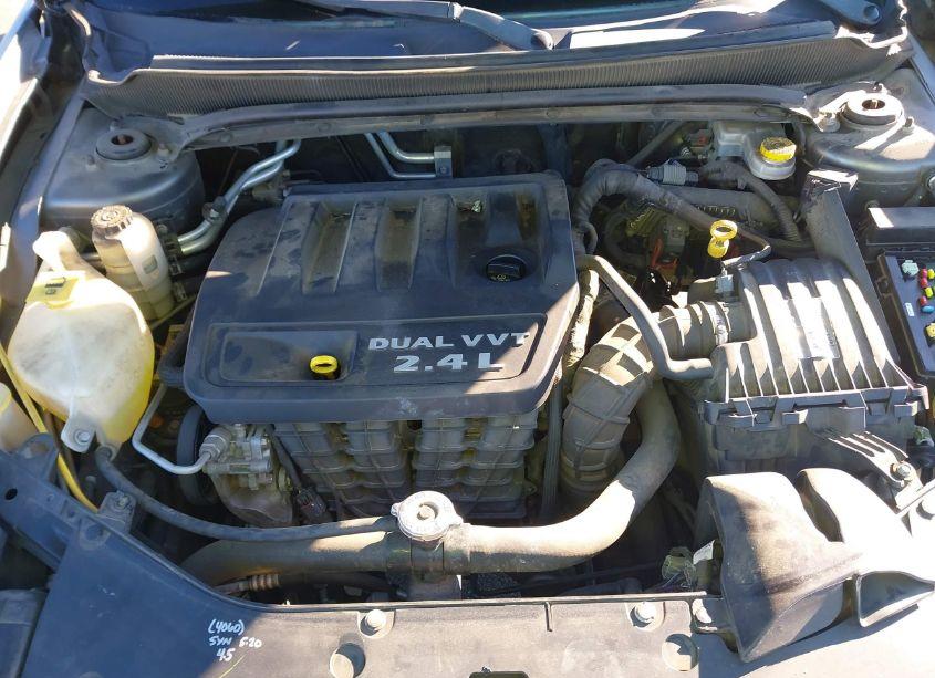 Photo 10 of 2013 Dodge Avenger SE (VIN 1C3CDZAB2DN615541)