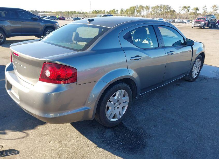 Photo 4 of 2013 Dodge Avenger SE (VIN 1C3CDZAB2DN615541)