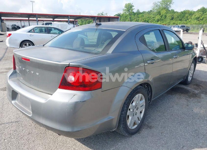 Photo 4 of 2013 Dodge Avenger SE (VIN 1C3CDZAB2DN637426)