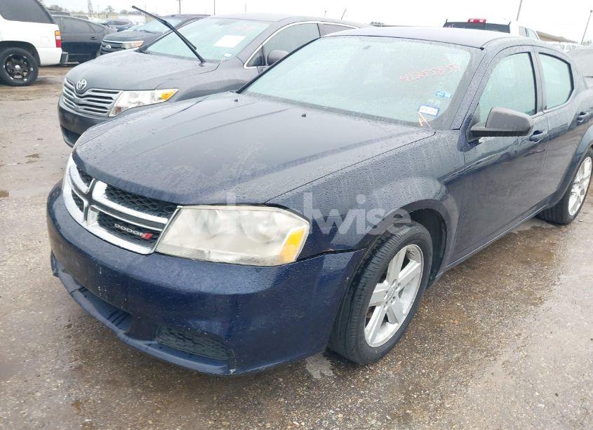Photo 2 of 2013 Dodge Avenger SE (VIN 1C3CDZAB2DN680129)