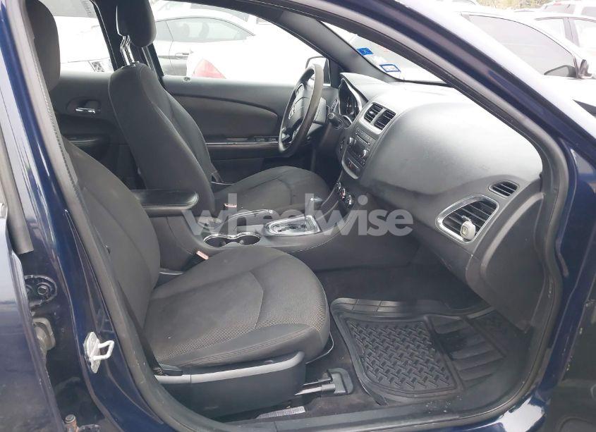 Photo 5 of 2013 Dodge Avenger SE (VIN 1C3CDZAB2DN680129)