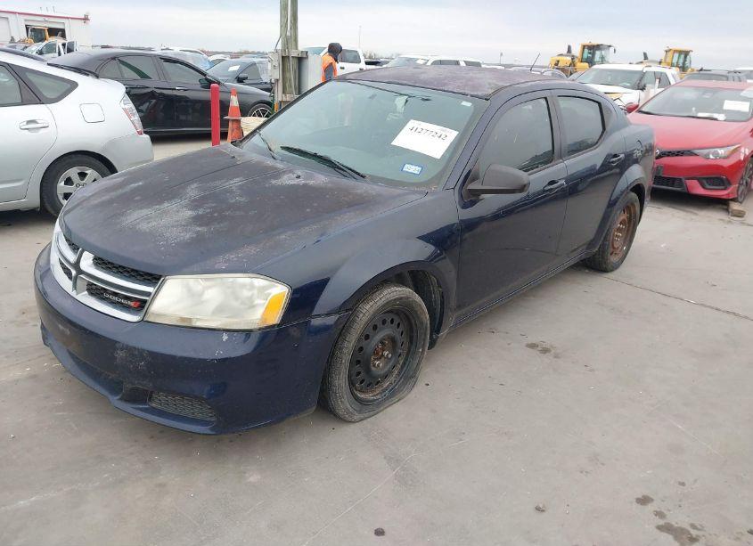 Photo 2 of 2014 Dodge Avenger SE (VIN 1C3CDZAB2EN133640)