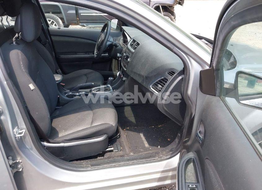 Photo 5 of 2014 Dodge Avenger SE (VIN 1C3CDZAB2EN226741)