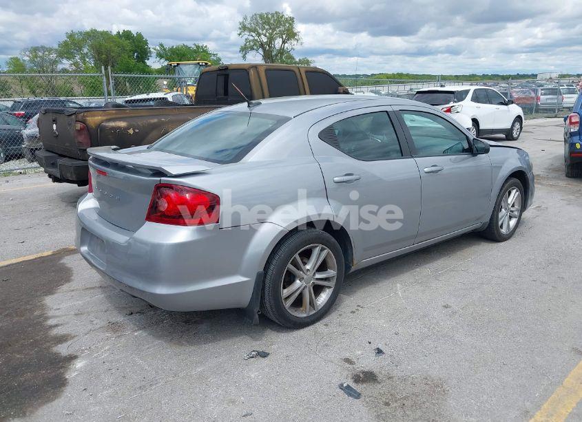 Photo 4 of 2014 Dodge Avenger SE (VIN 1C3CDZAB2EN233446)