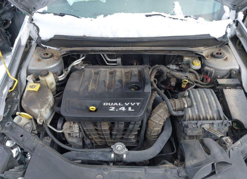 Photo 10 of 2013 Dodge Avenger SE (VIN 1C3CDZAB3DN529543)