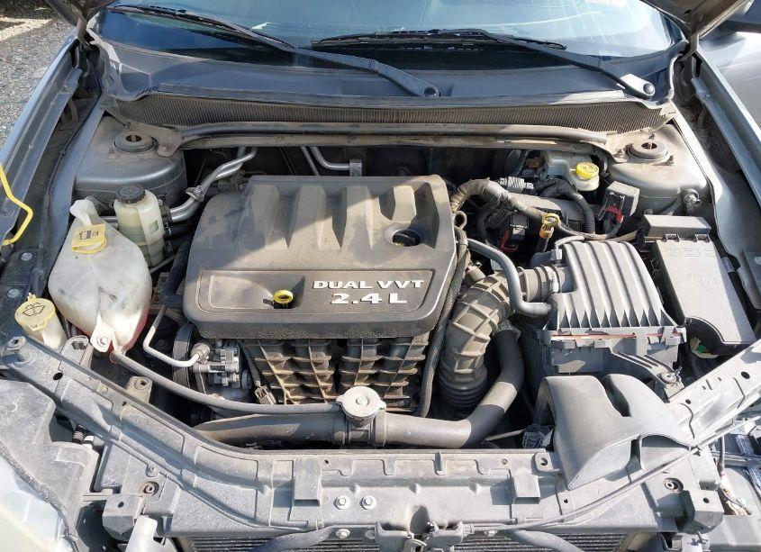 Photo 10 of 2013 Dodge Avenger SE (VIN 1C3CDZAB3DN598815)