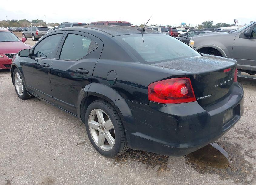 Photo 3 of 2013 Dodge Avenger SE (VIN 1C3CDZAB3DN643347)