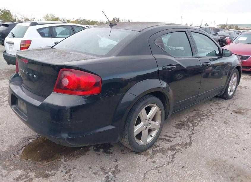 Photo 4 of 2013 Dodge Avenger SE (VIN 1C3CDZAB3DN643347)