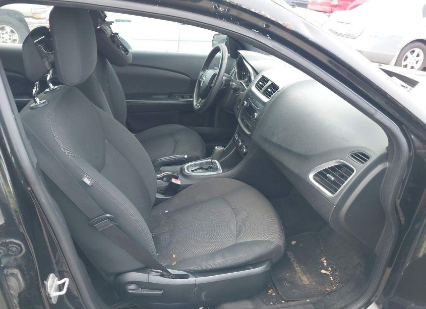 Photo 5 of 2013 Dodge Avenger SE (VIN 1C3CDZAB3DN643347)